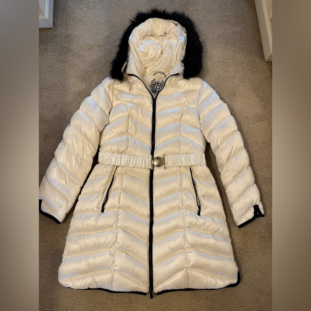 NWOT Dawn Levy white belted puffer coat with faux fur trim size L